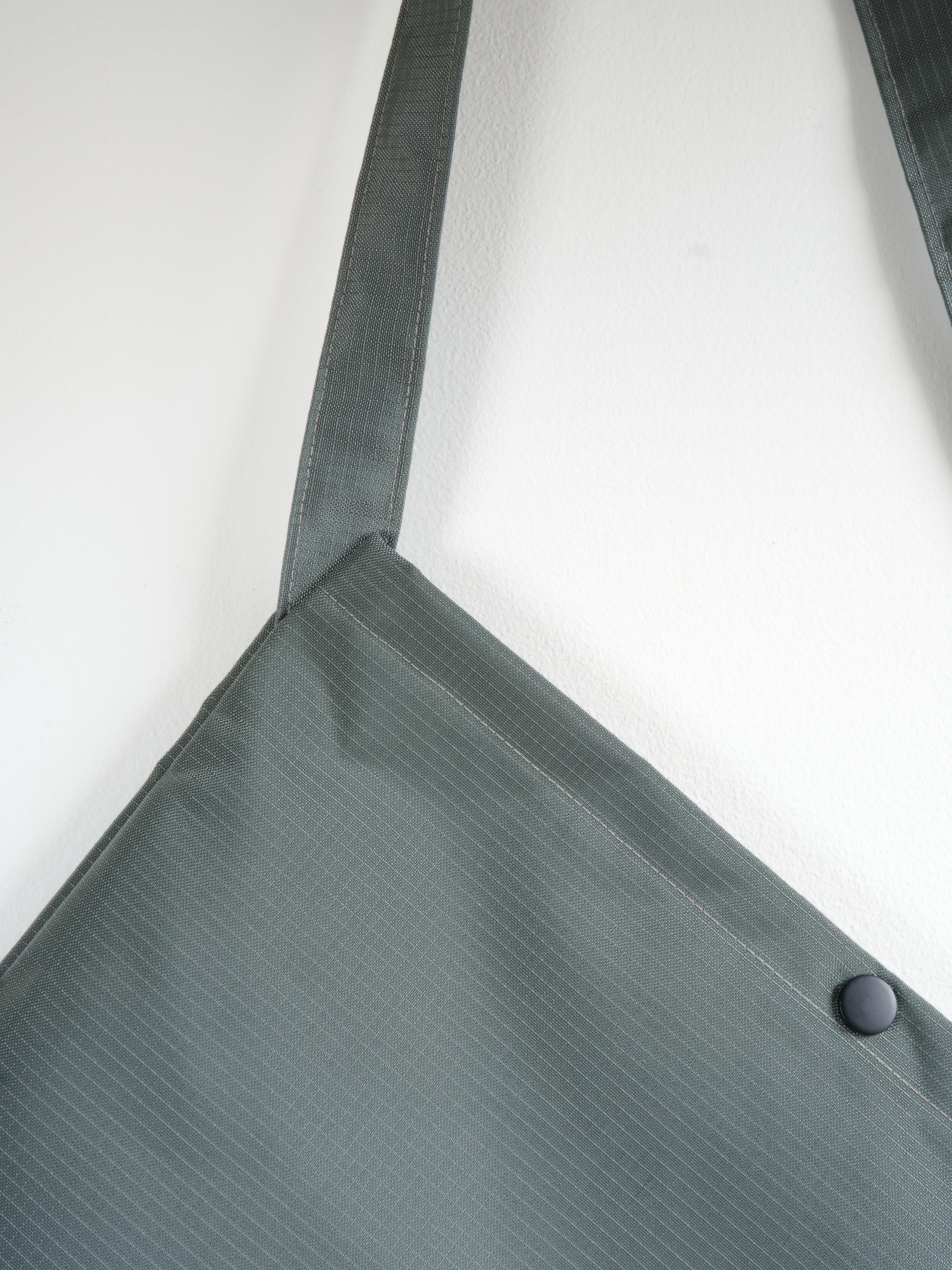 Sling Tote - Robic Nylon